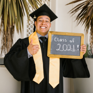 manhã de domingo homem graduado